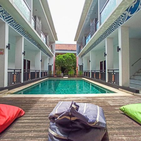 Rabasta Mahayana Kuta Hotel Бали Экстерьер фото