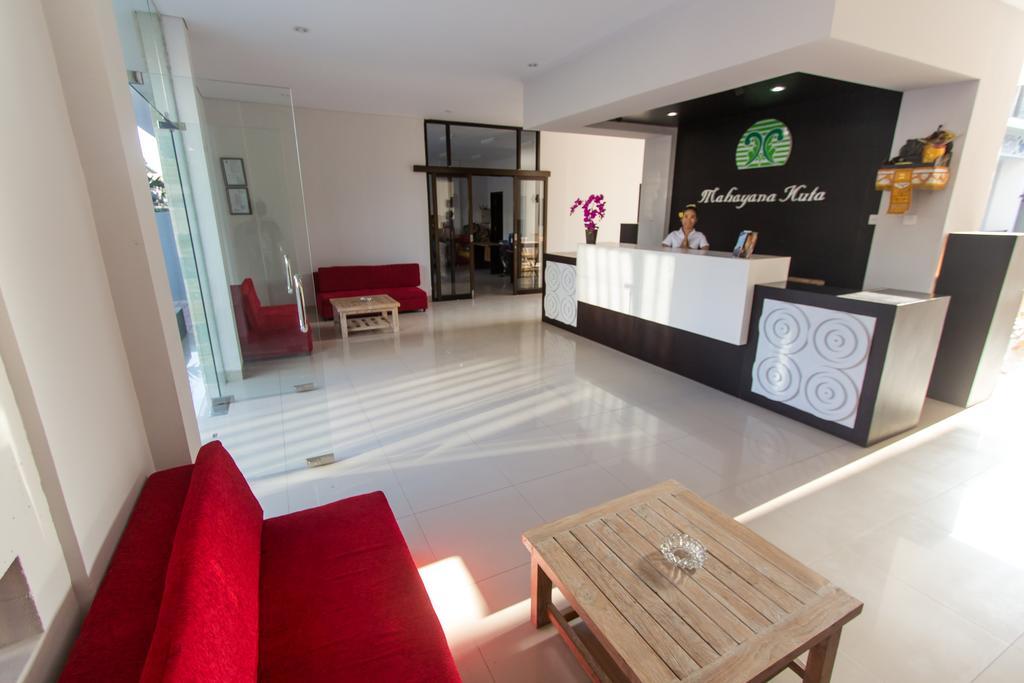 Rabasta Mahayana Kuta Hotel Бали Экстерьер фото